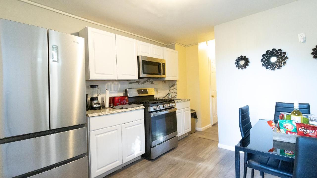 Cozy Shack 1 Bedroom Studio With Sofa And Full Kitchen In Elmhurst Ny 뉴욕 외부 사진